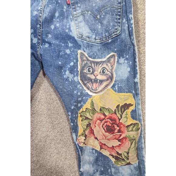 OOAK Magnolia Boho Reworked Levi Jeans Upcycle Boyfriend Indie Cat Adjusts 26-32 - Picture 12 of 16